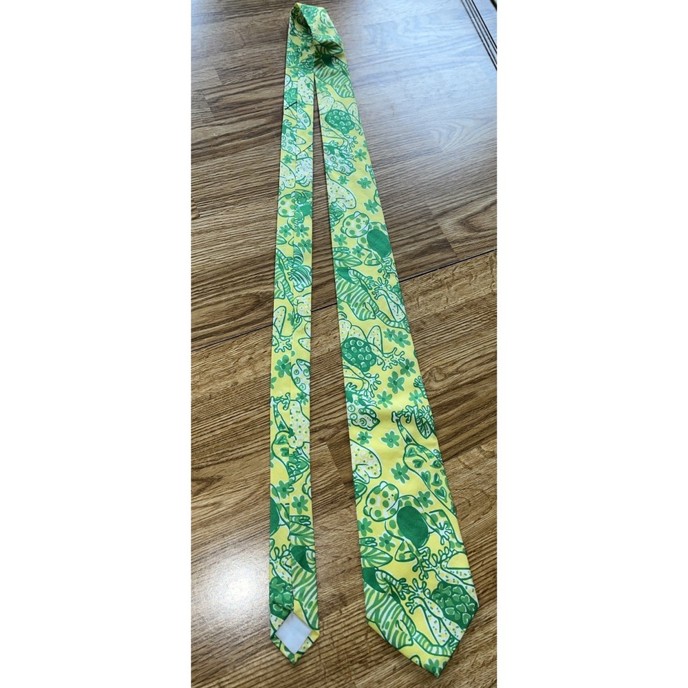 VTG Lilly Pulitzer Mens Tie Frogs Abstract Mens Necktie Green Yellow 100% Cotton